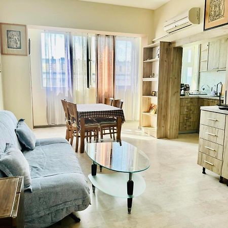 Dulo'S Home Varna Luaran gambar